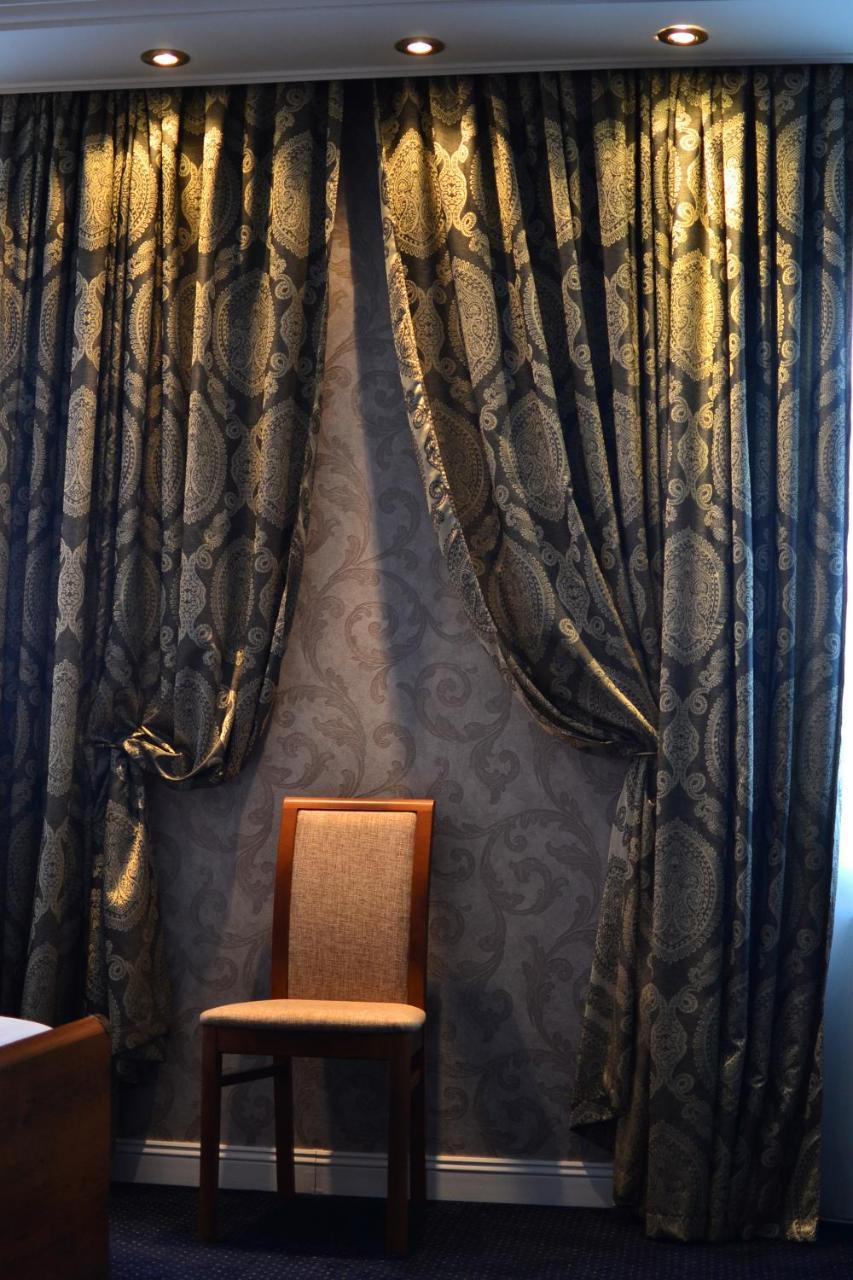 Kera Hotel Nesterenki Eksteriør billede